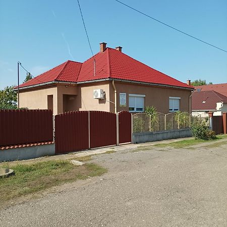 Bandi Vendeghaz Apartment Verpelet Luaran gambar